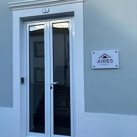 ホステル Aires